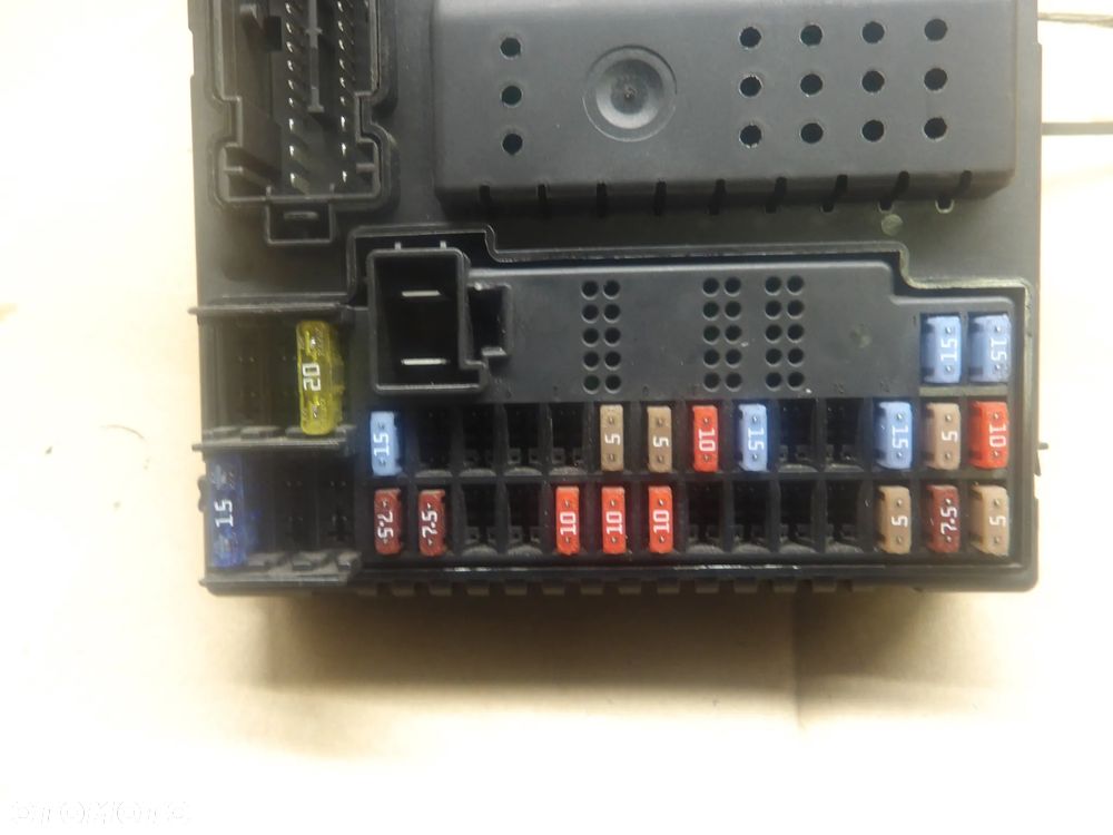 VOLVO S60 2.4B SKRZYNKA BEZPIECZNIKÓW MODUŁ CEM KOMFORTU 30786889 - 6