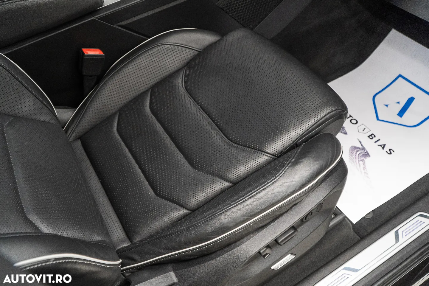 Volkswagen Touareg V6 TDI 4MOTION Elegance - 40