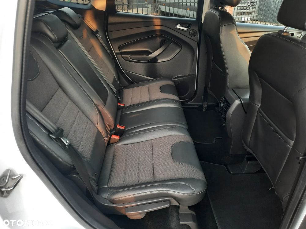 Ford Kuga 2.0 TDCi 2x4 SYNC - 18