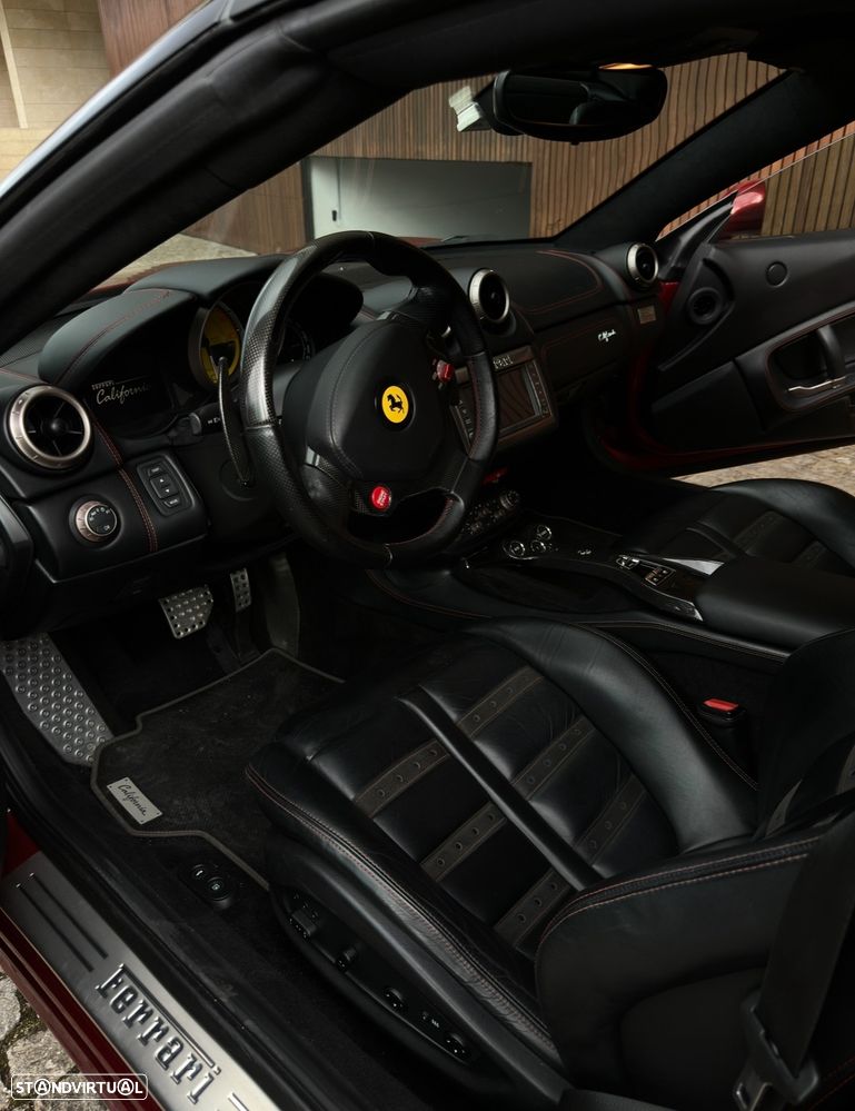 Ferrari California - 12
