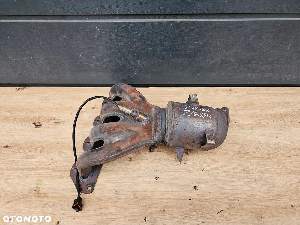 KATALIZATOR SONDA KOLEKTOR WYDECHOWY OPEL ASTRA H ZAFIRA B VECTRA C SIGNUM 1.6 1.8 Z16XER Z18XER KPL - 1