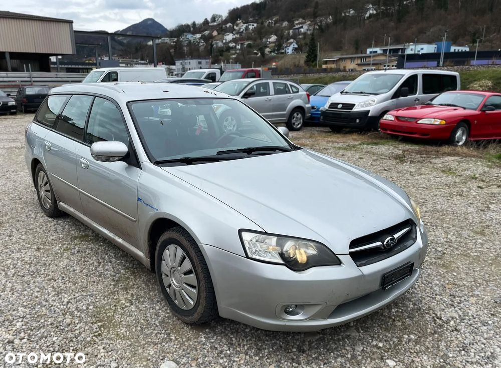 Subaru Legacy 2.0R GL - 2