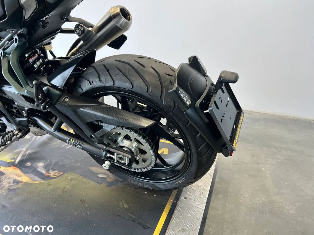 Benelli 752 S - 17