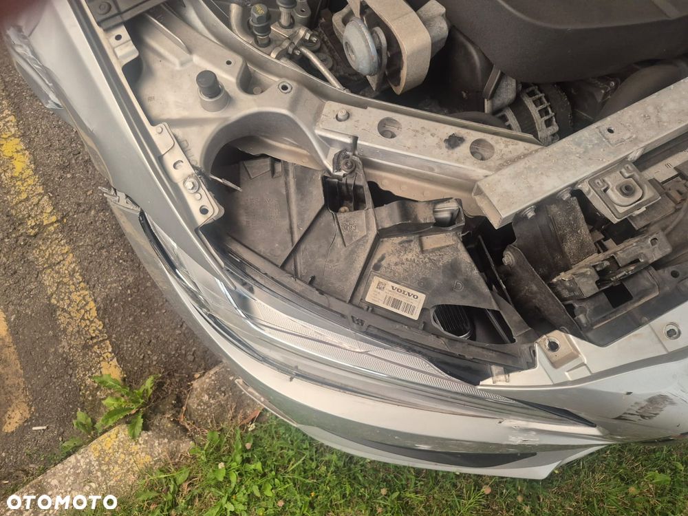 Volvo V90 D4 Geartronic Momentum - 2