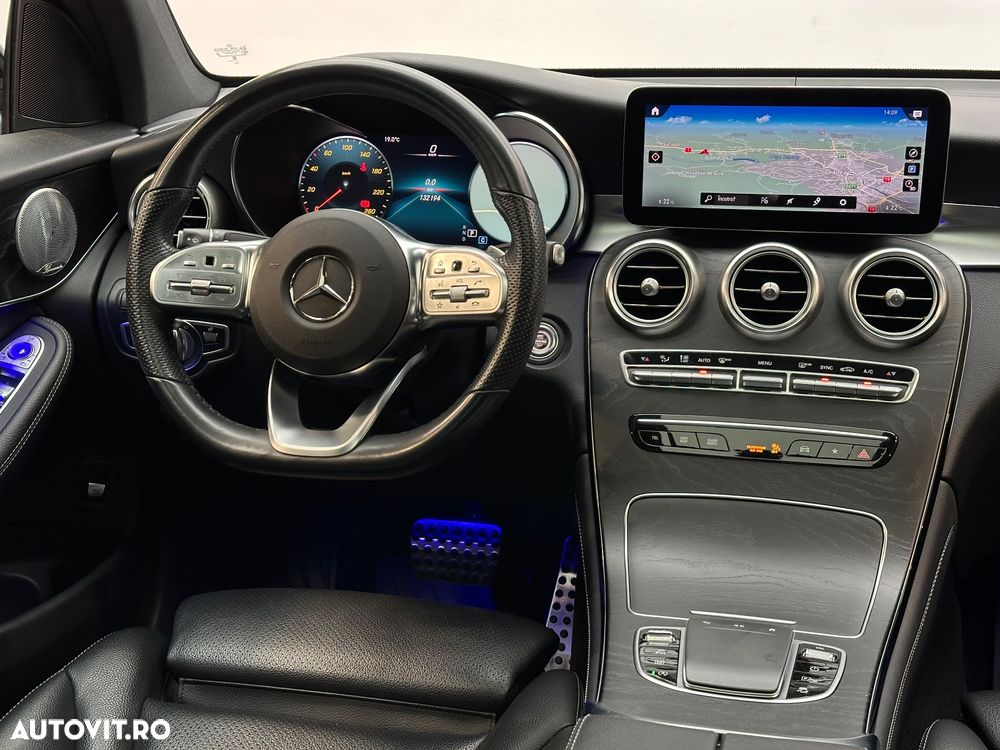 Mercedes-Benz GLC Coupe 300 d 4Matic 9G-TRONIC AMG Line - 12