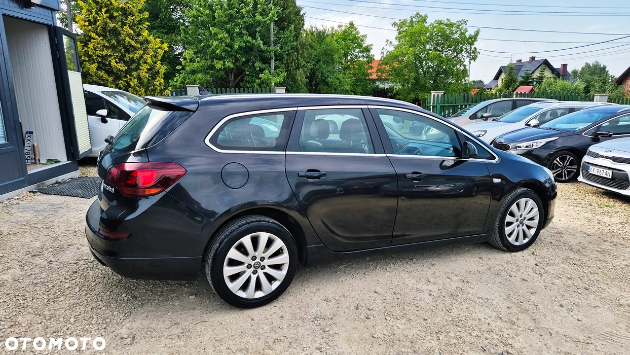 Opel Astra IV 1.4 T Cosmo - 14