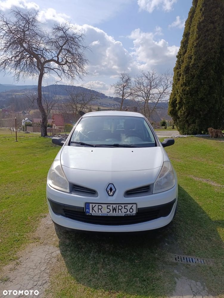 Renault Clio - 2