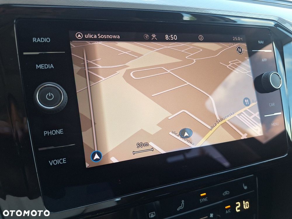 Volkswagen Passat - 29