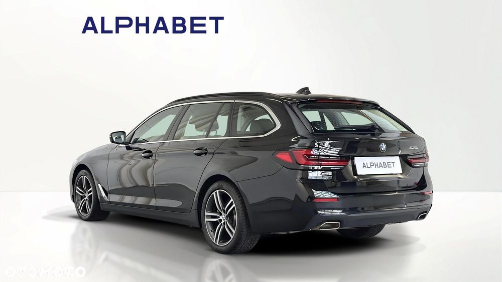 BMW Seria 5 530i xDrive mHEV - 7