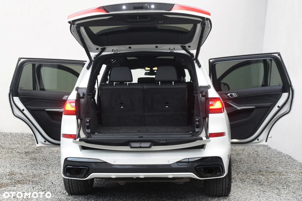 BMW X7 - 22