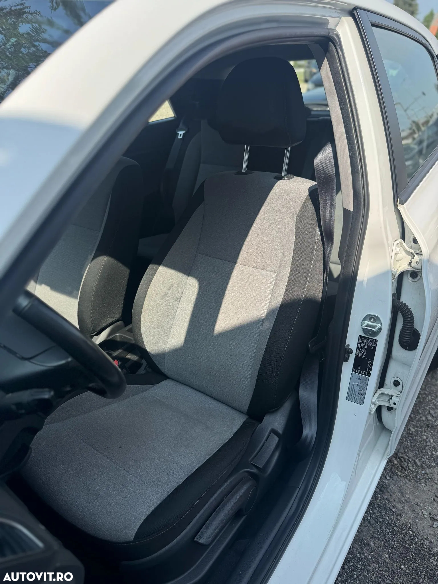 Hyundai i20 1.4 YES! Silver - 26