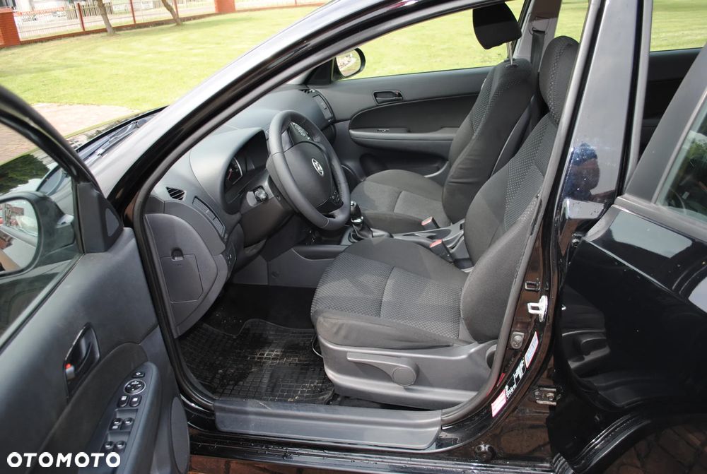 Hyundai i30 i30cw 1.6 CRDi Edition 20 - 17