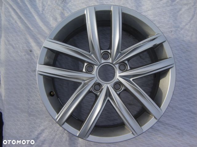 VW GOLF VII ALUFELGA IDEALNA 5G0601025 CS ORYGINAŁ - 1