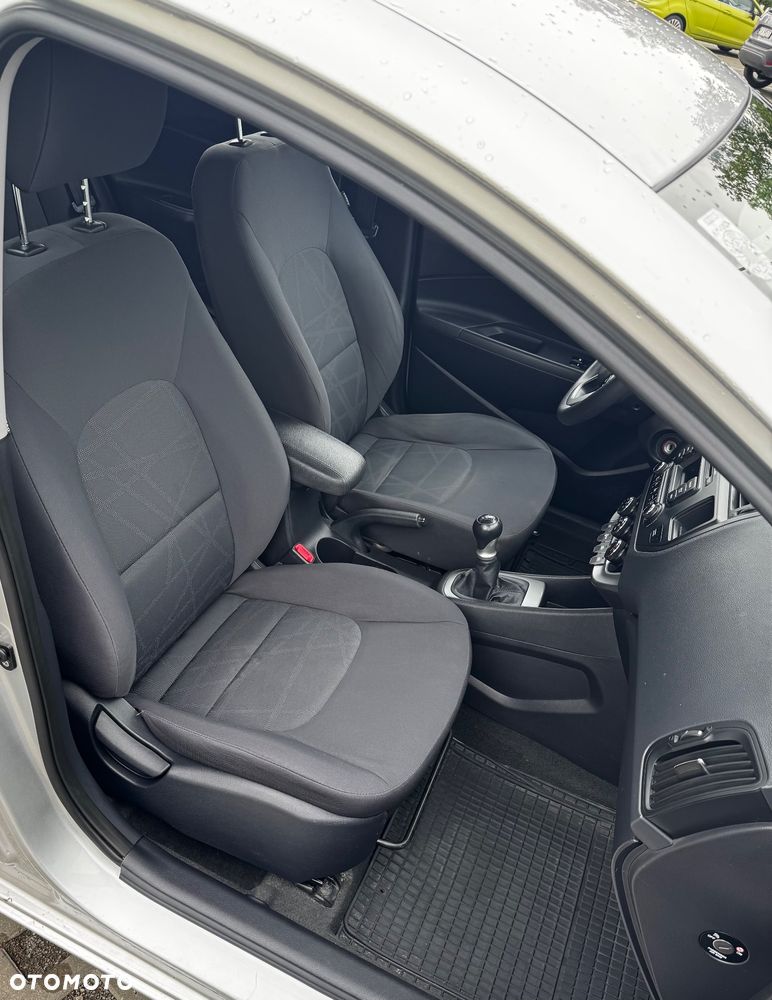 Kia Rio 1.2 Edition 7 - 16