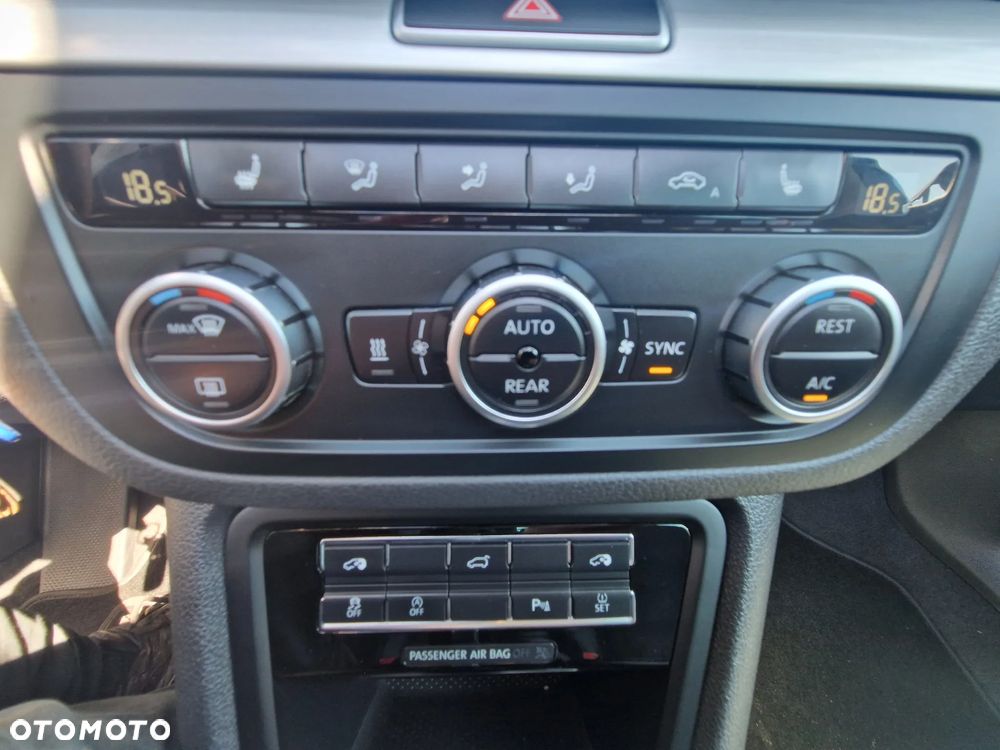 Volkswagen Sharan 2.0 TDI DSG BlueMotion Technology Highline - 19