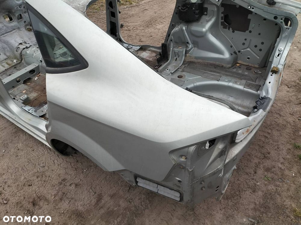 ĆWIARTKA BŁOTNIK LEWY TYŁ FORD MONDEO MK4 HB 5D D8 - 2