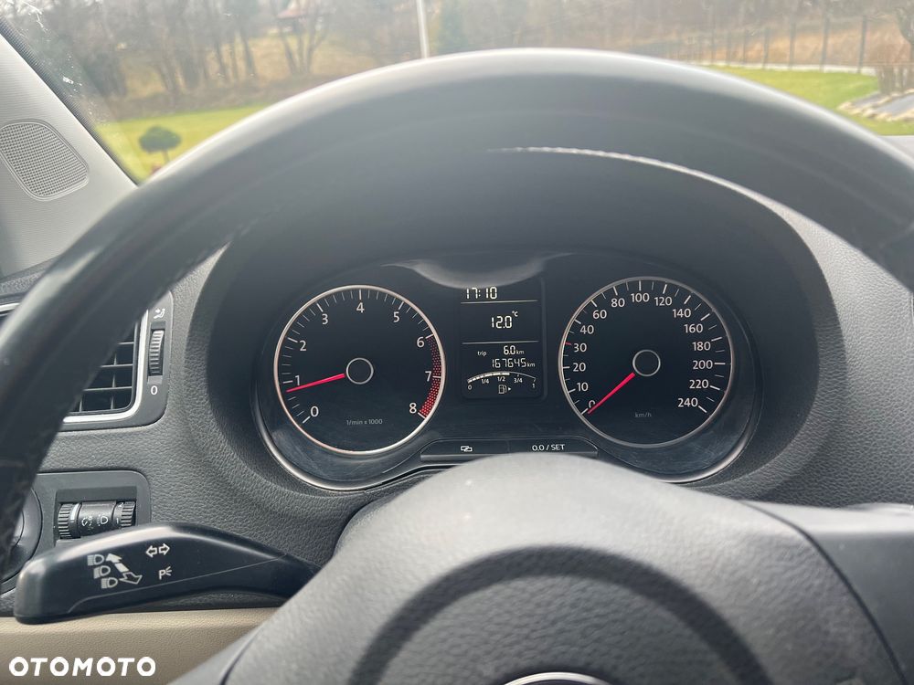 Volkswagen Polo 1.4 FSI Highline - 14