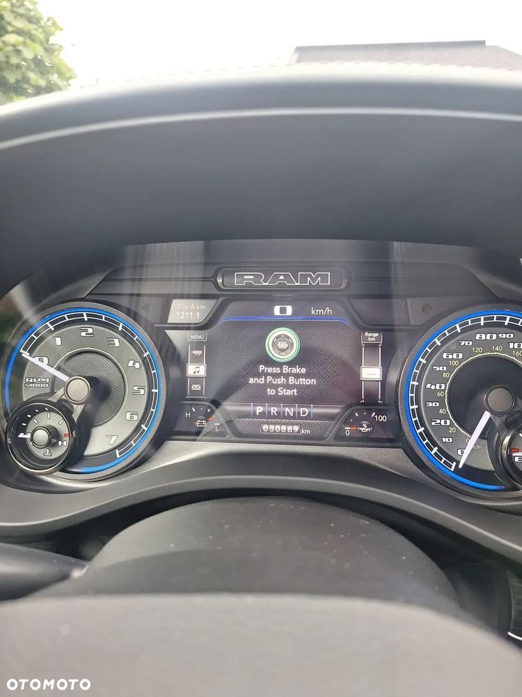 RAM 1500 5.7 Crew Cab Limited - 2