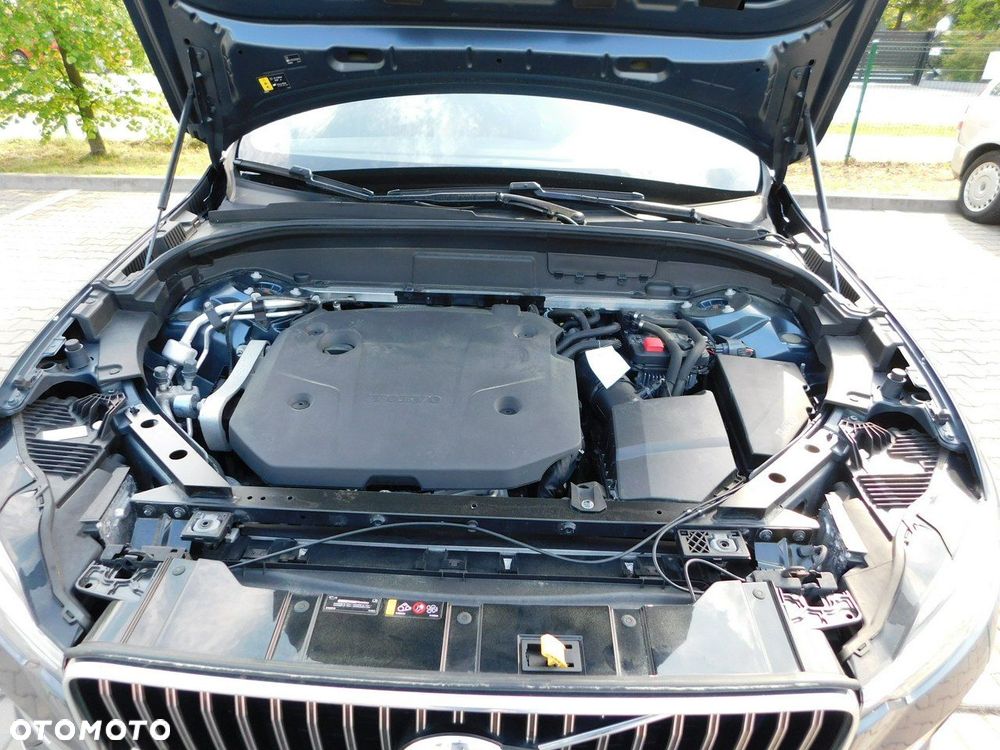 Volvo XC 60 B4 D Plus Bright - 23