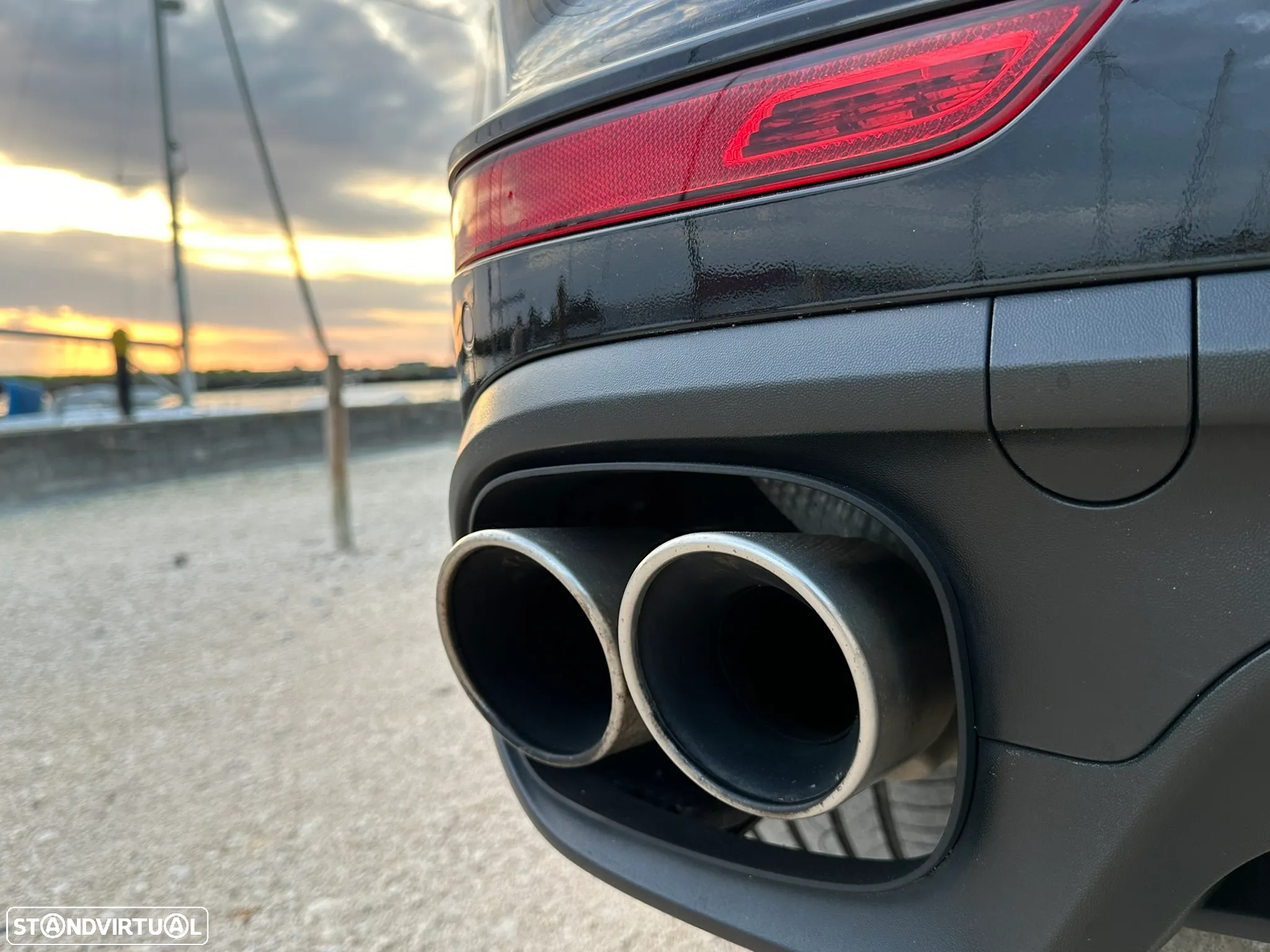 Porsche Cayenne S Hybrid - 15