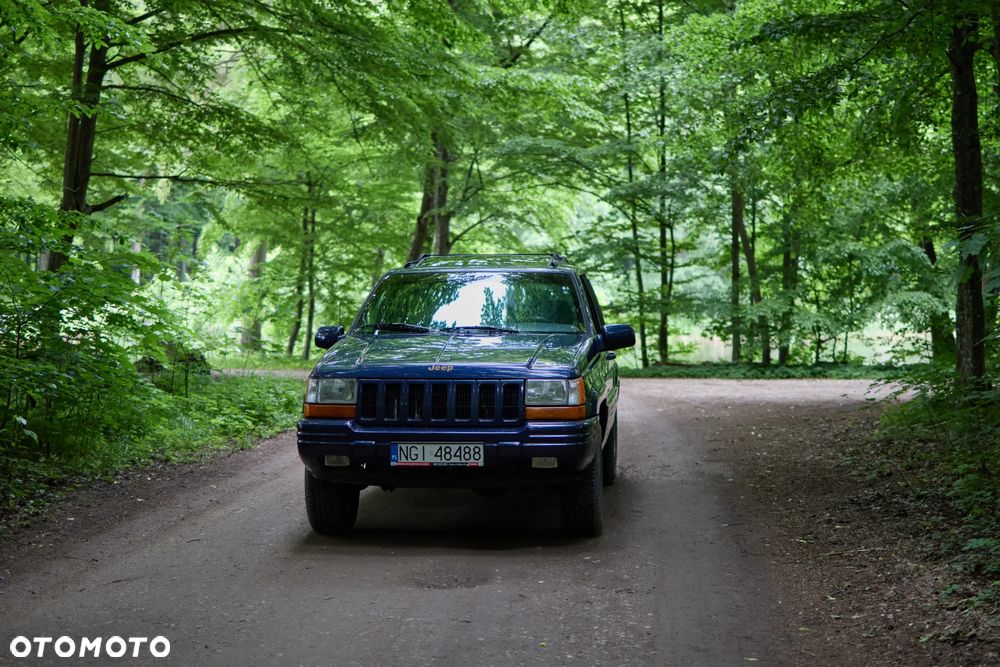 Jeep Grand Cherokee - 13