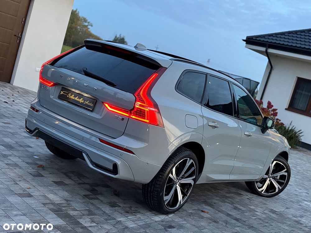 Volvo XC 60 B5 B AWD Ultra Dark - 18