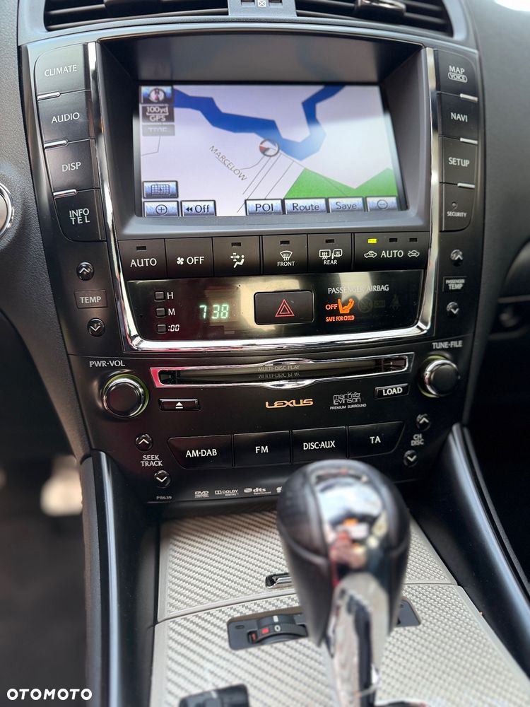 Lexus IS - 24