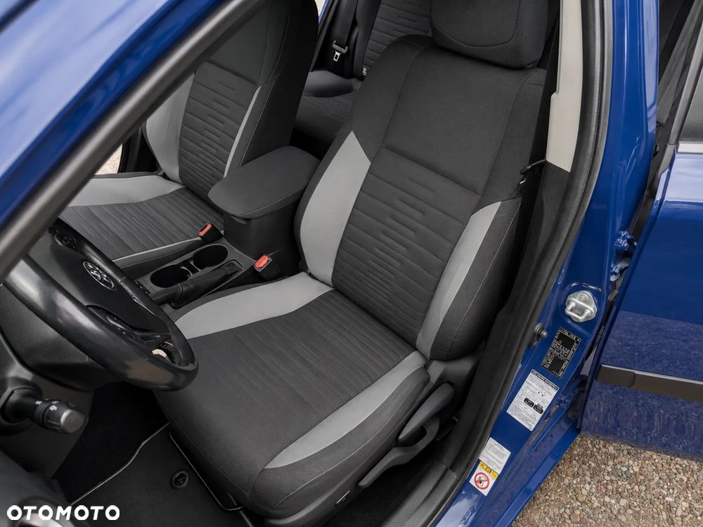 Toyota Auris - 4