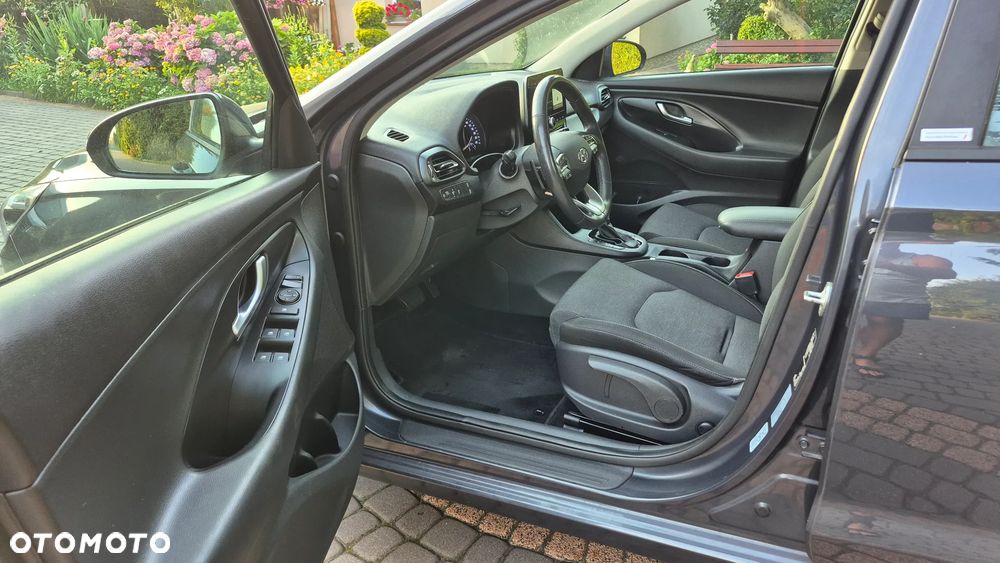 Hyundai i30 1.6 CRDI 48V-Hybrid DCT EDITION 30+ - 13