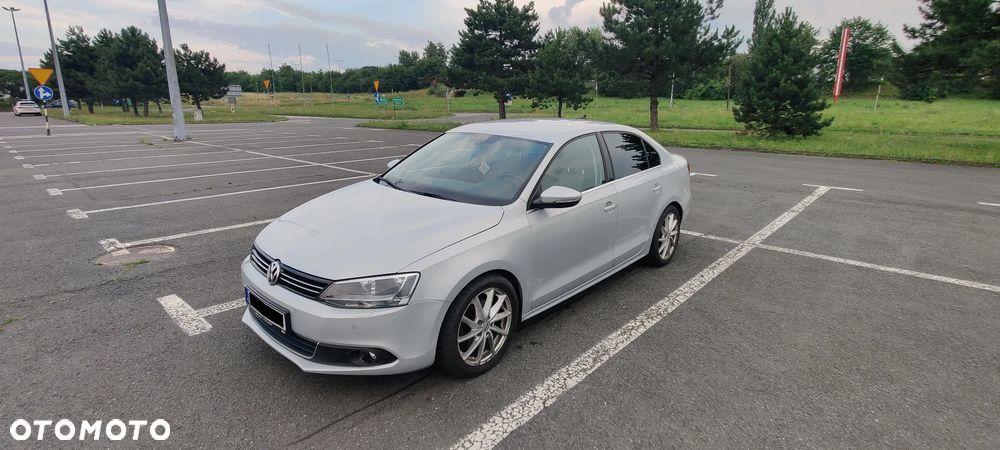 Volkswagen Jetta 1.4 TSI Highline - 2