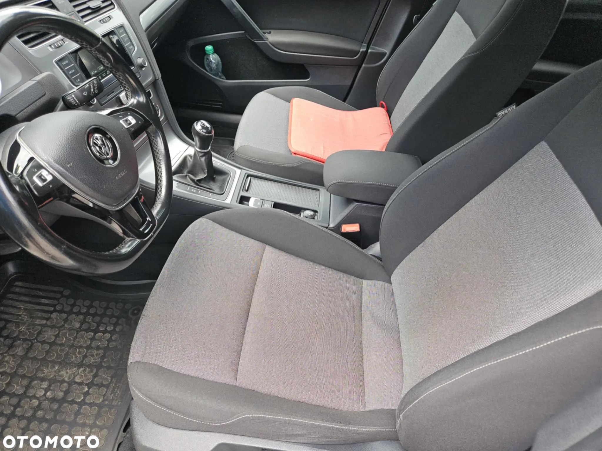 Volkswagen Golf VII 1.2 TSI BMT Trendline - 12