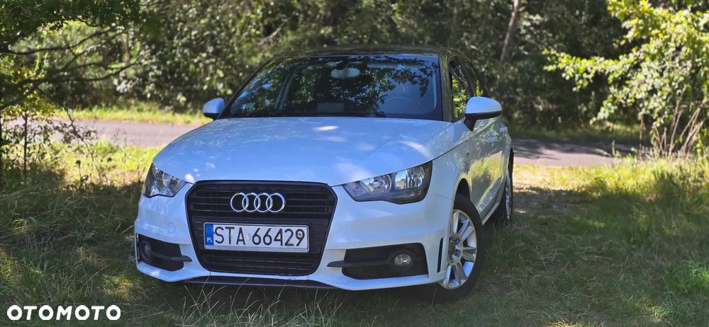 Audi A1 Sportback 1.6 TDI S line Sportpaket - 1
