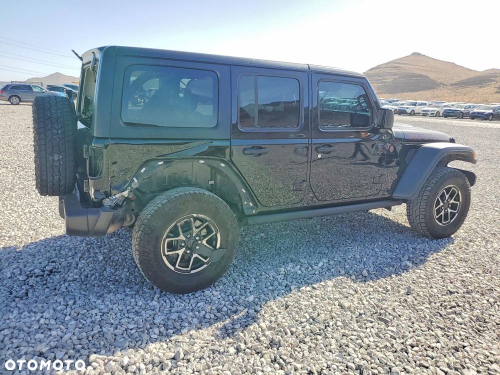 Jeep Wrangler - 5