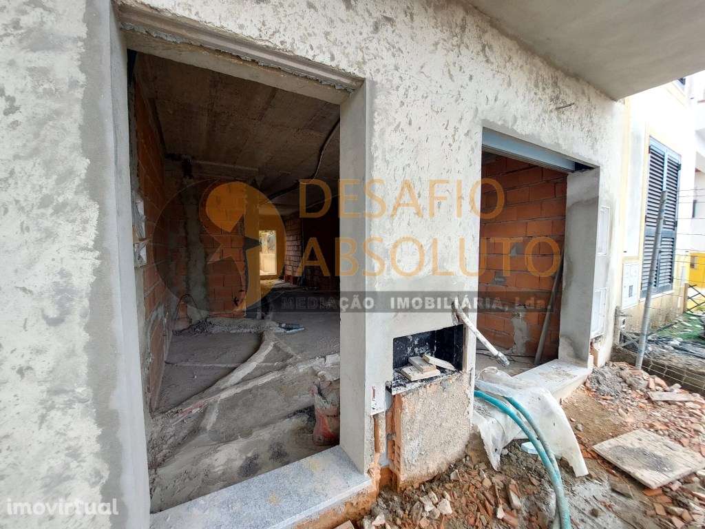 Moradia em Banda Nova T3, Quinta do Conde - Grande imagem: 4/24