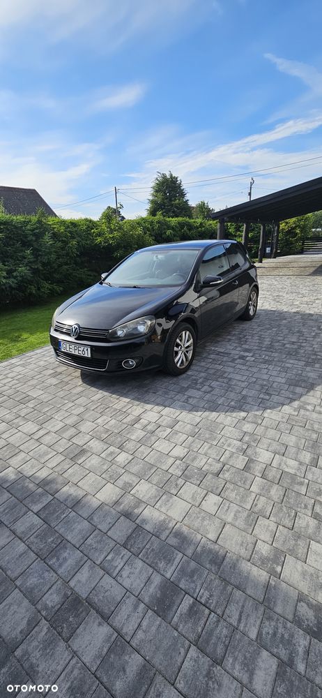 Volkswagen Golf - 1