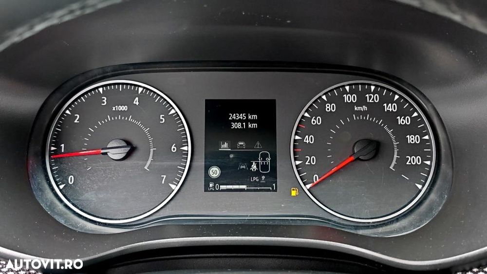 Dacia Logan TCe 90 MT6 Journey - 24