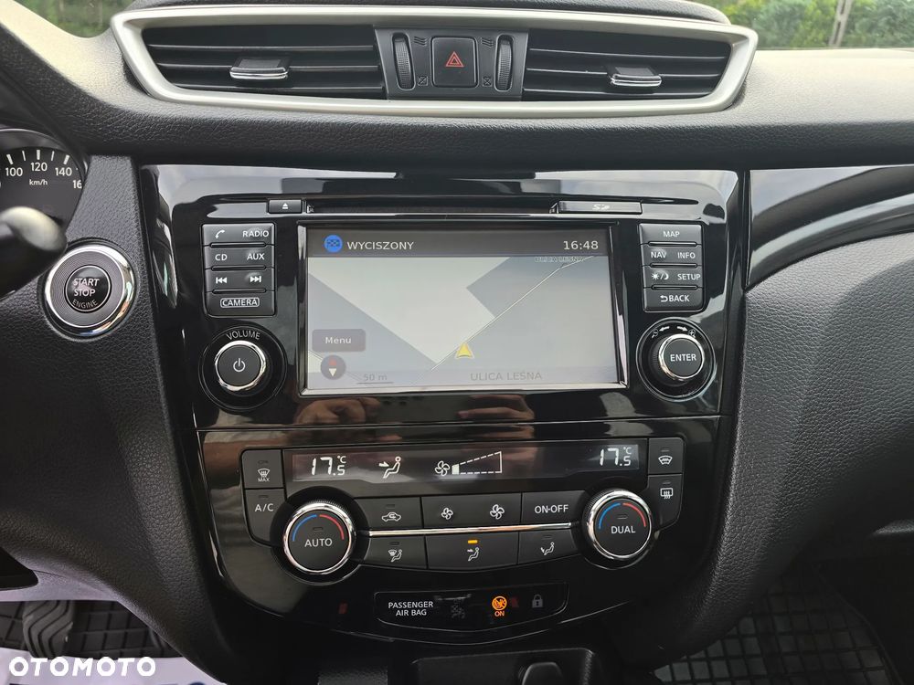 Nissan Qashqai 1.6 DIG-T N-Connecta - 34