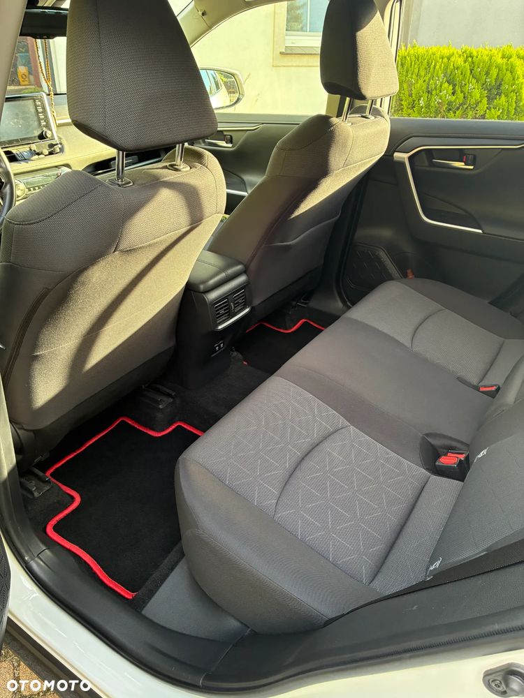 Toyota RAV4 - 9