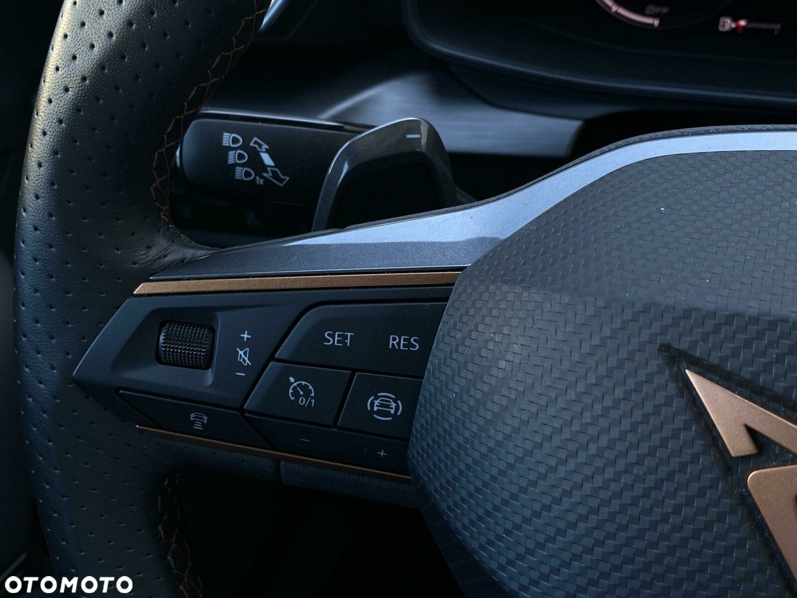 Cupra Leon 1.5 eTSI DSG - 11