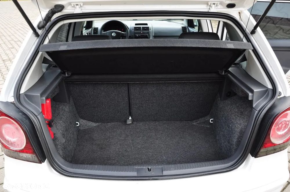 Volkswagen Polo 1.4 Comfortline - 39
