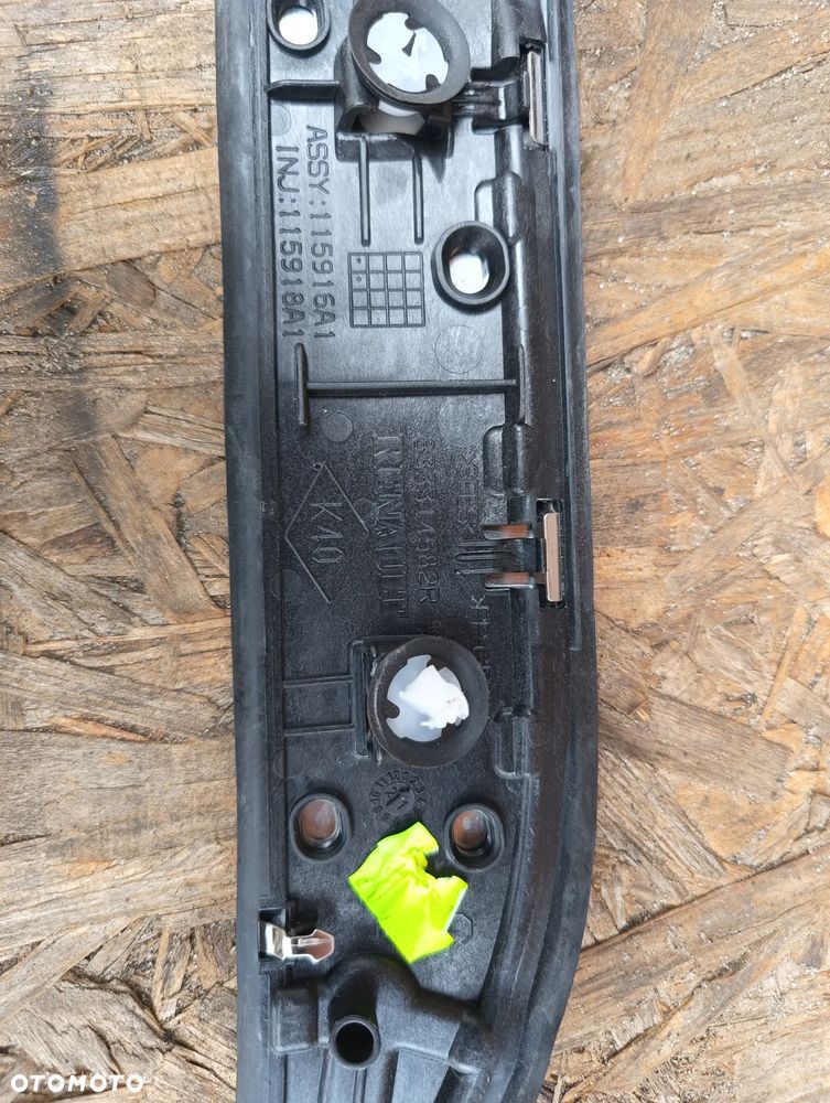 LISTWA BŁOTNIKA LEWEGO TYLNEGO CHROM RENAULT CAPTUR II 833314582R - 5