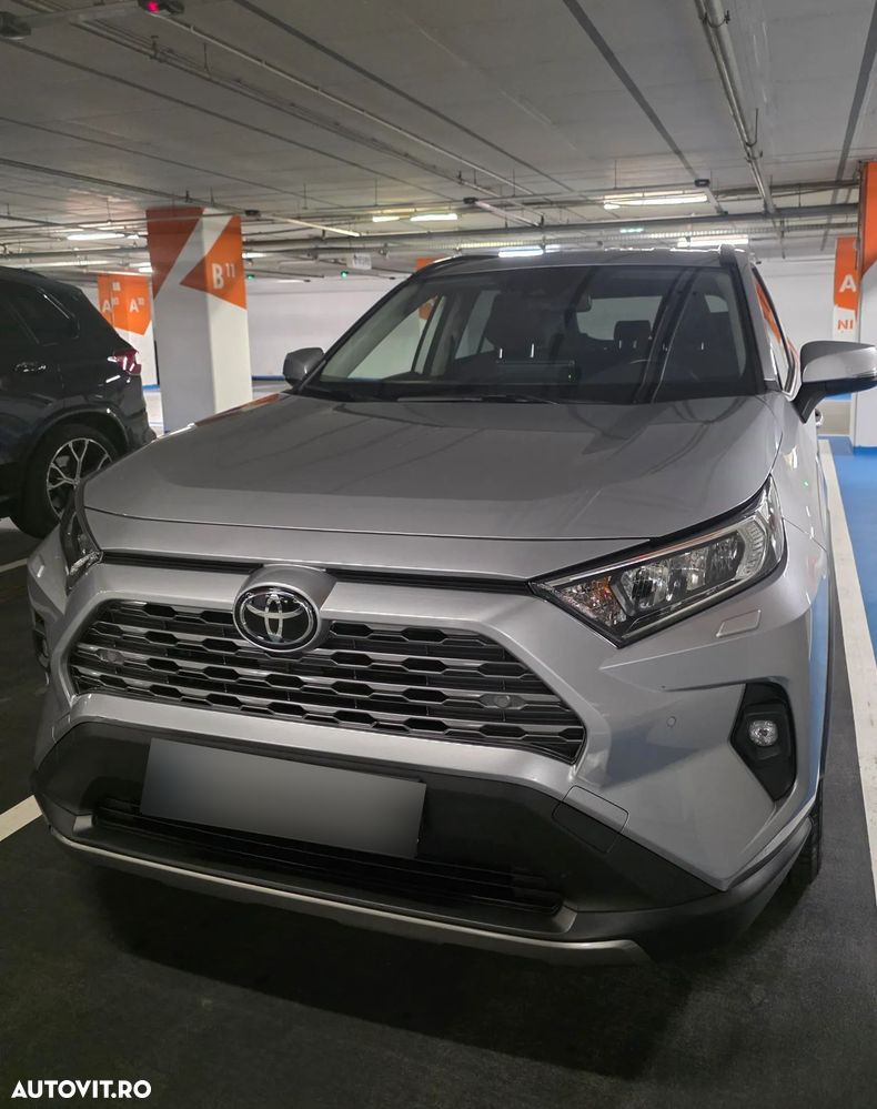 Toyota RAV4 - 4