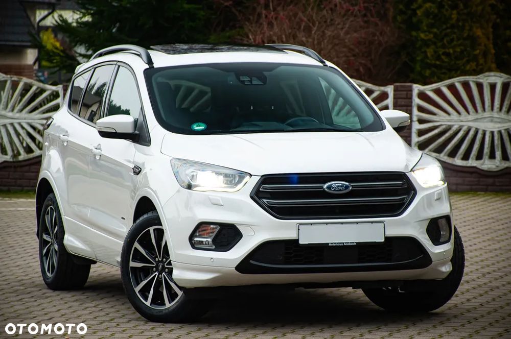 Ford Kuga 1.5 EcoBoost 4x4 Titanium - 4
