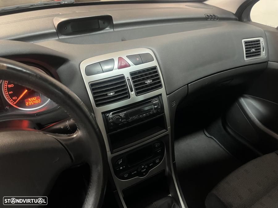 Peugeot 307 SW 1.6 HDi FAP Sport - 15