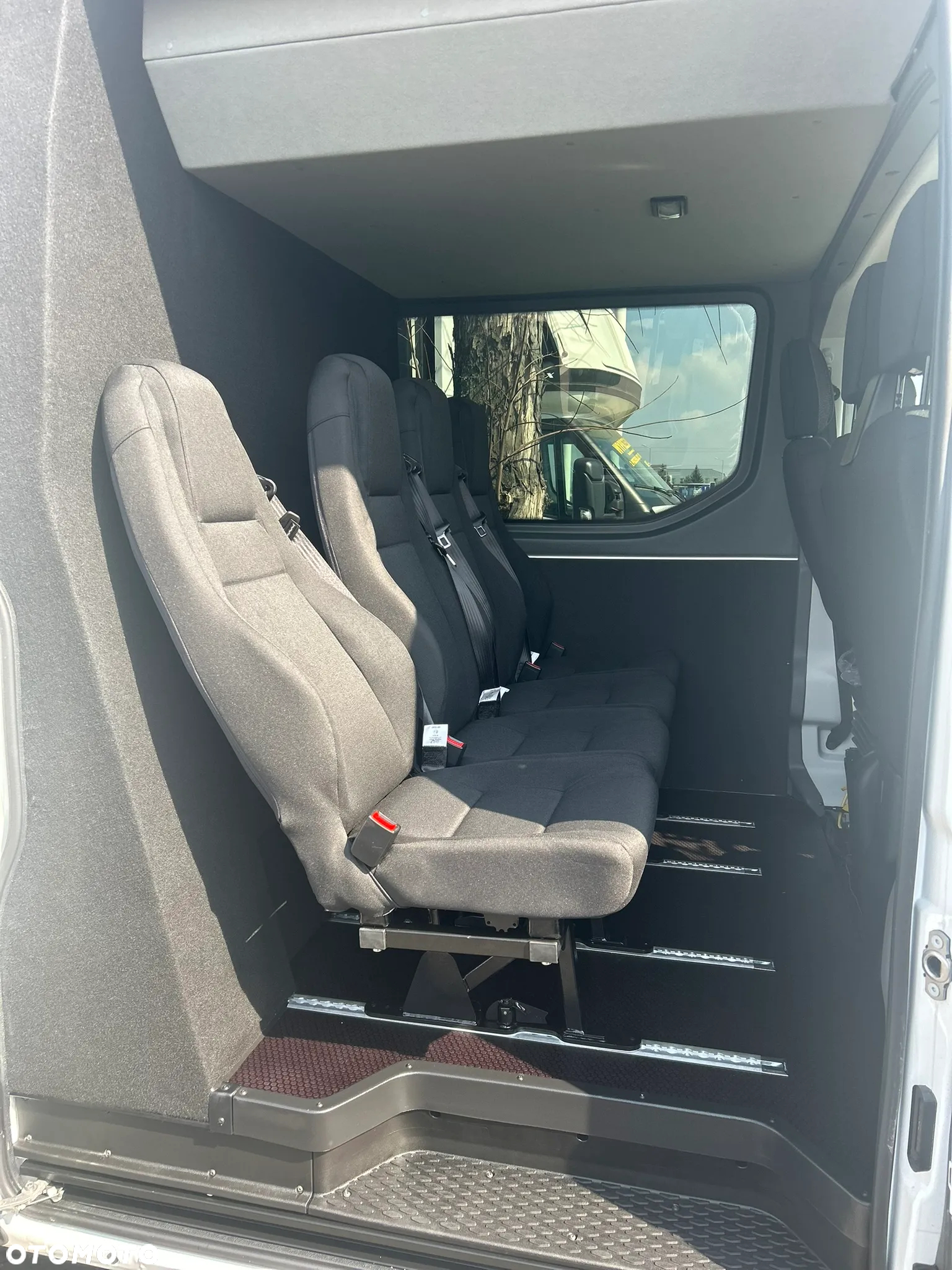 Iveco Daily Automat Brygadówka 7 osobowa - 7