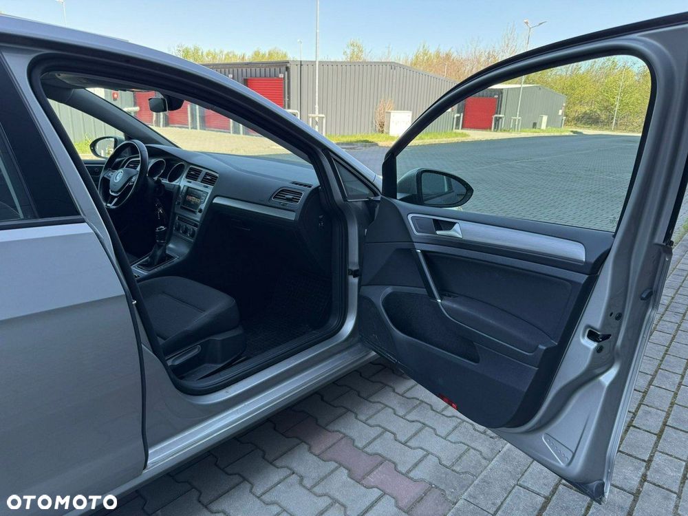 Volkswagen Golf 1.4 TSI BMT Comfortline - 12