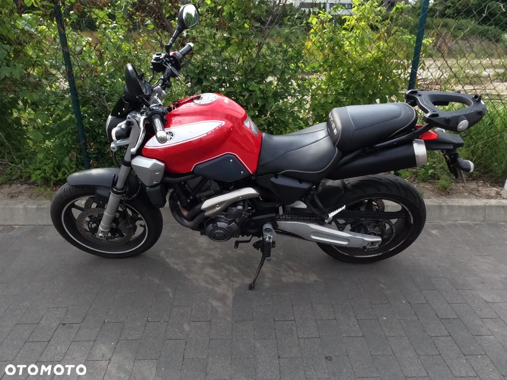Yamaha MT - 1
