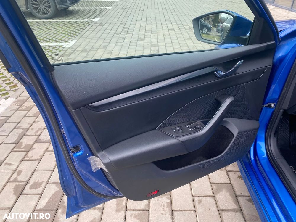 Skoda Octavia 1.5 TSI Ambition - 10