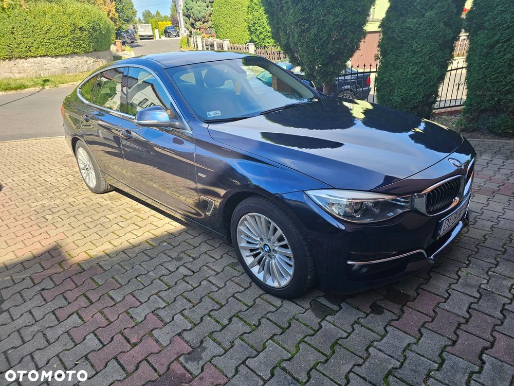 BMW 3GT 320d Luxury Line - 12