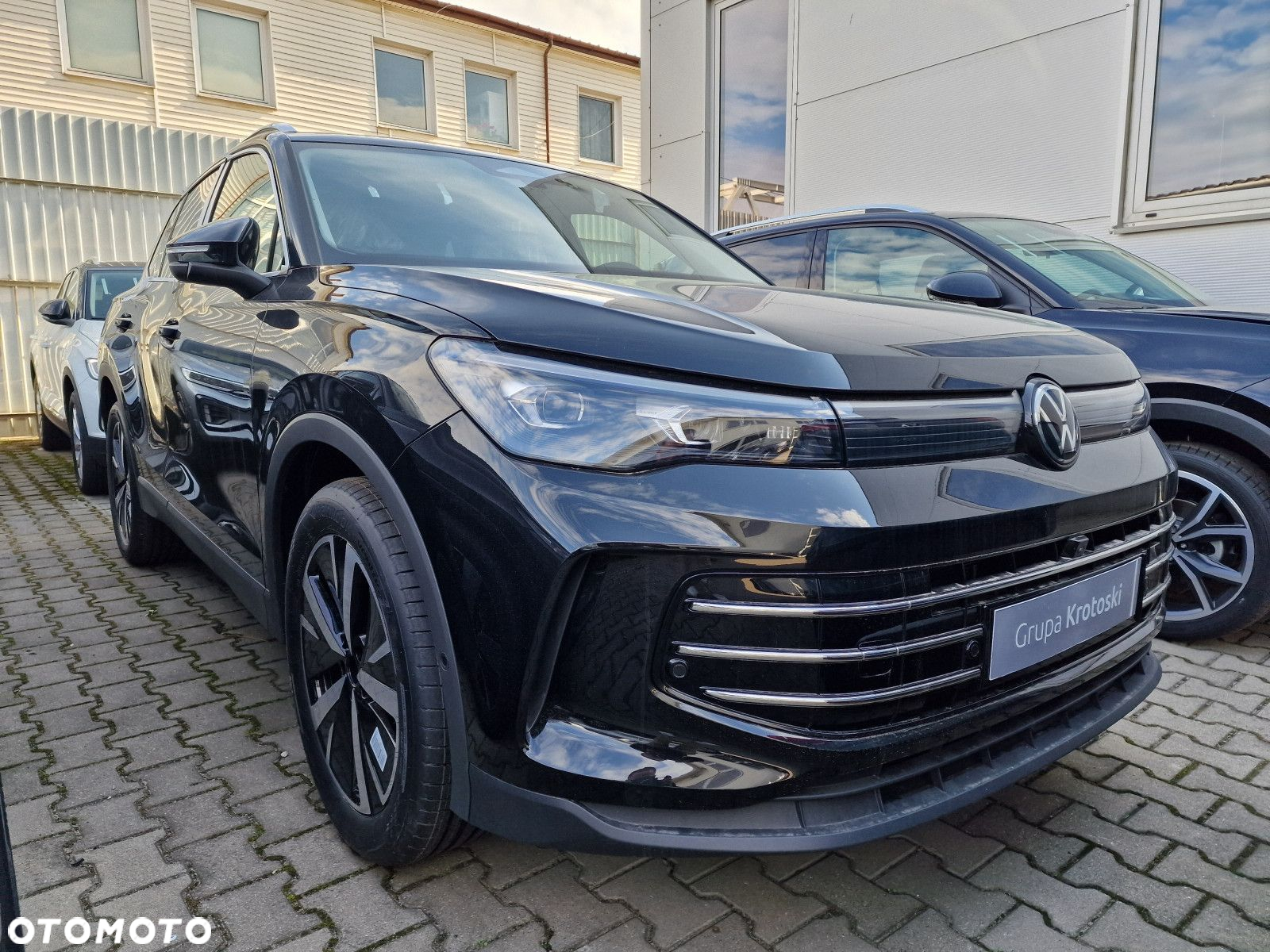 Volkswagen Tiguan 2.0 TDI Elegance DSG - 2